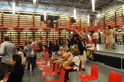 ASAC, Archivio Storico delle Arti Contemporanee nel Padiglione Centrale della Biennale. Vista della biblioteca