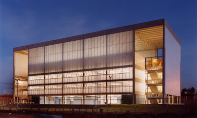 UNA Arquitets, escola em Campinas, facade and overlapping of different uses