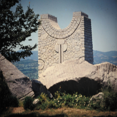 14.Monumento caduti della rivoluzione, VLASOTINCE 14.Monumento caduti della rivoluzione, VLASOTINCE